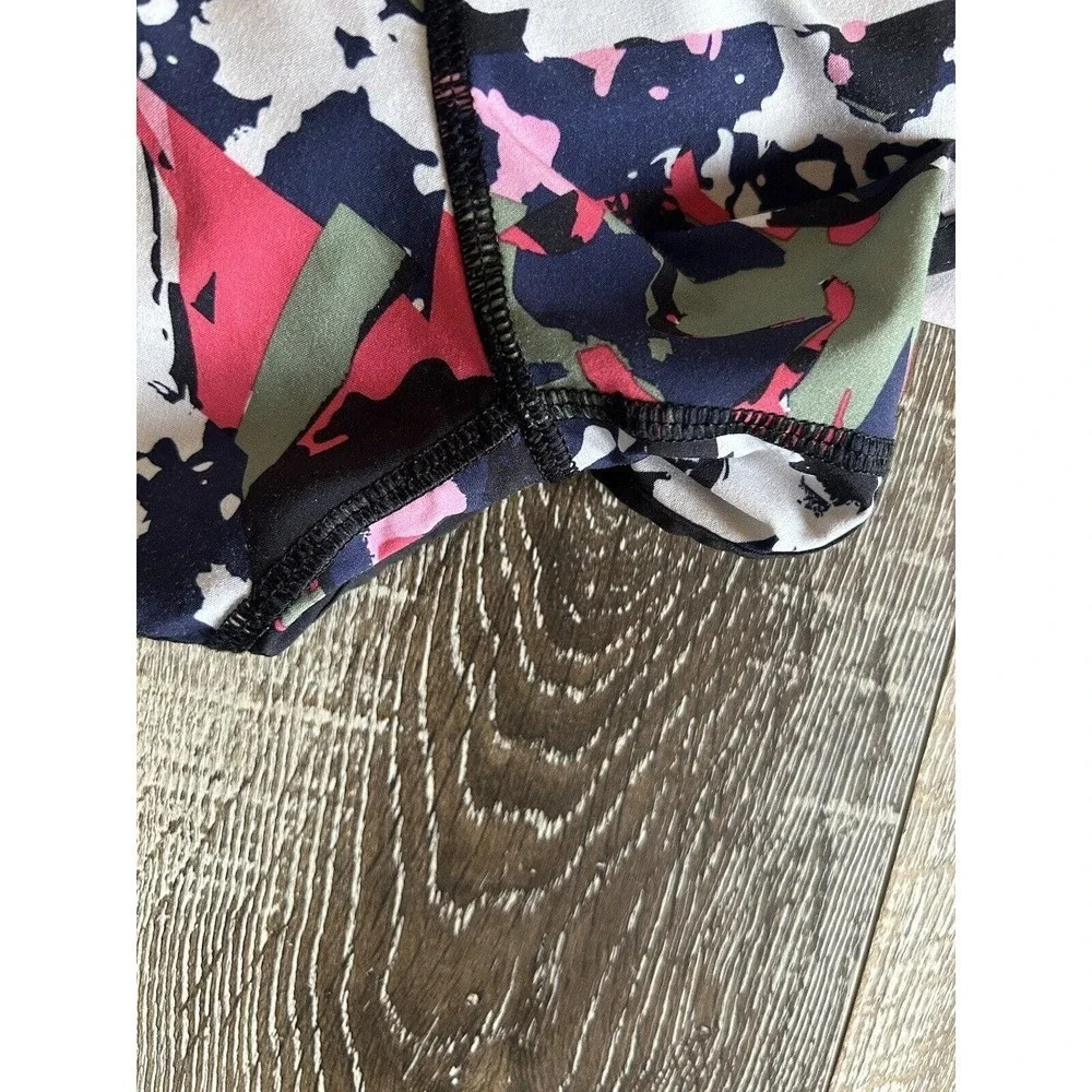 lululemon Run: Speed Shorts 3” Women’s Size 8 in Pop Cut Boom Juice Multi - Picture 3 of 9